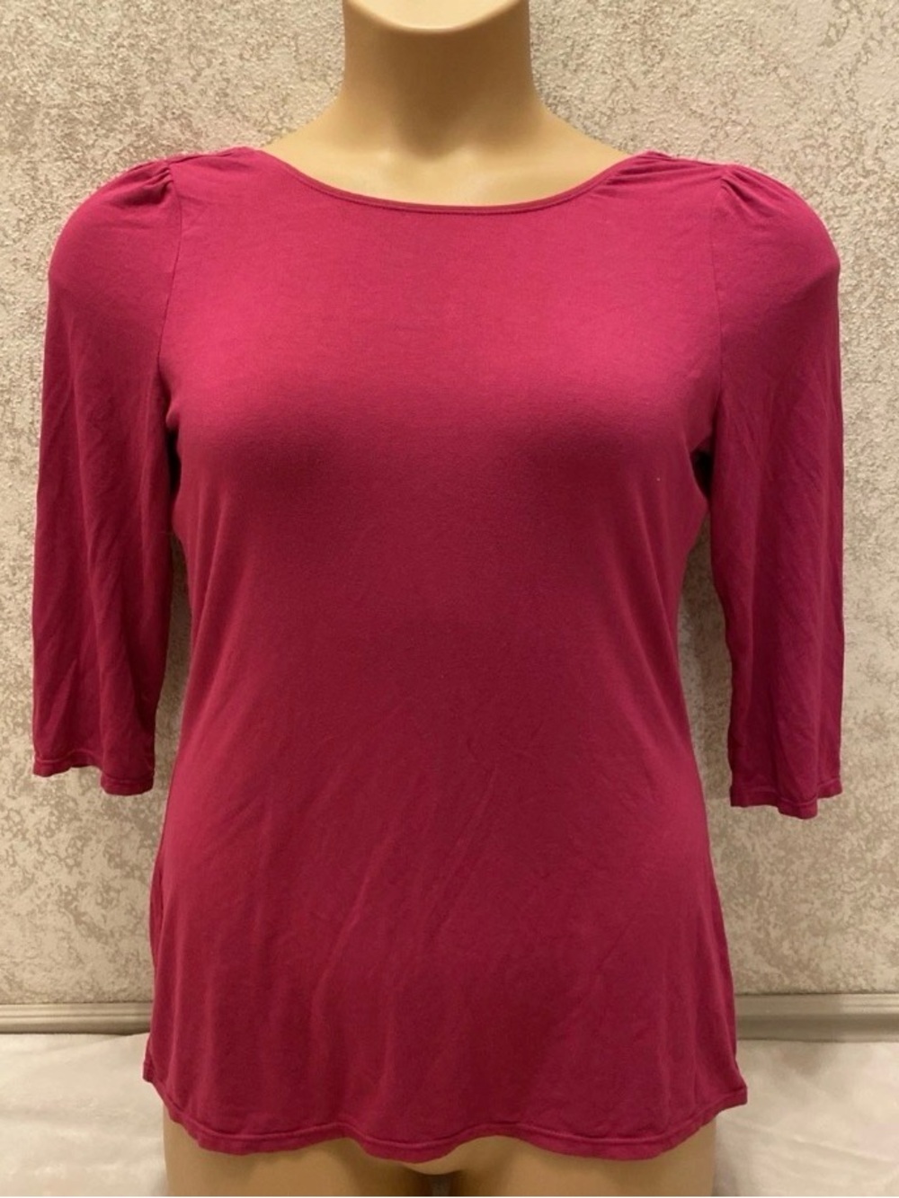 White House Black Market Pink Round Neck 3/4 Sleeve Top